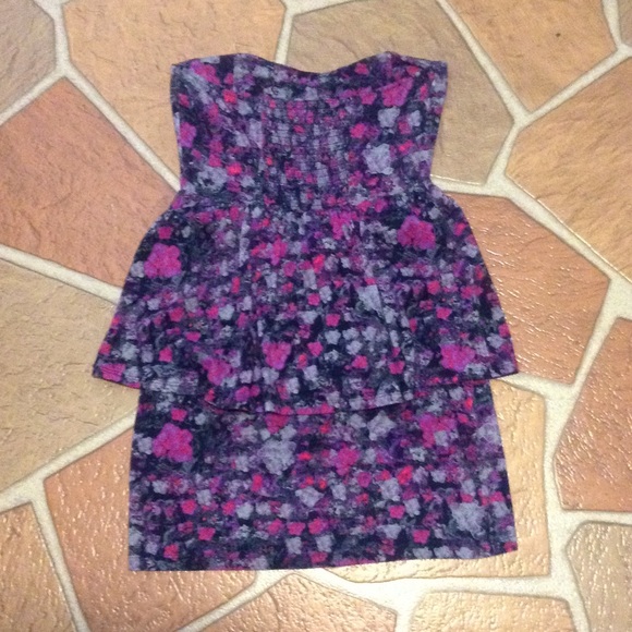 Strapless Body Con Floral Peplum Dress - Picture 2 of 3